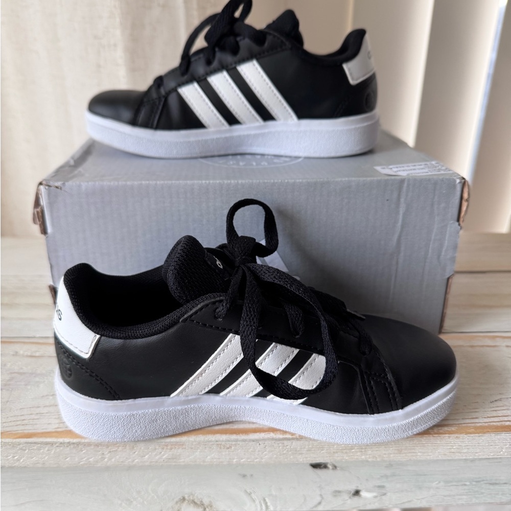 Kids Adidas size 12
